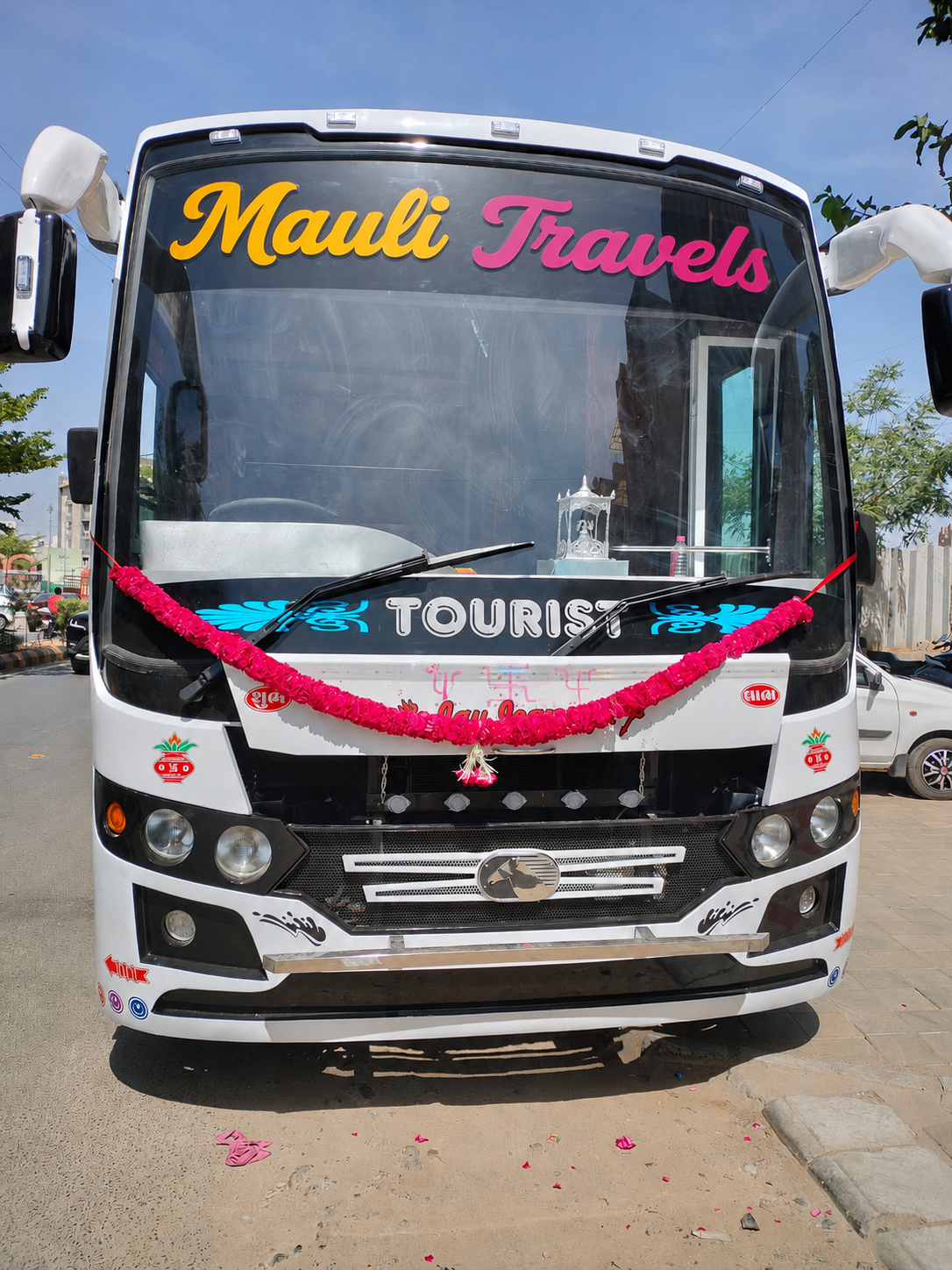 29-seater-bus-on-rent
